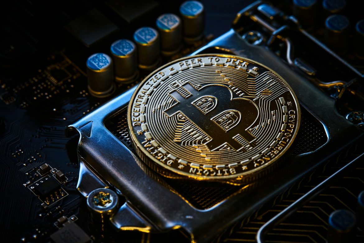 Bitcoin In Vulnerable Position As 2022 Setup Repeats –$54K Next?
